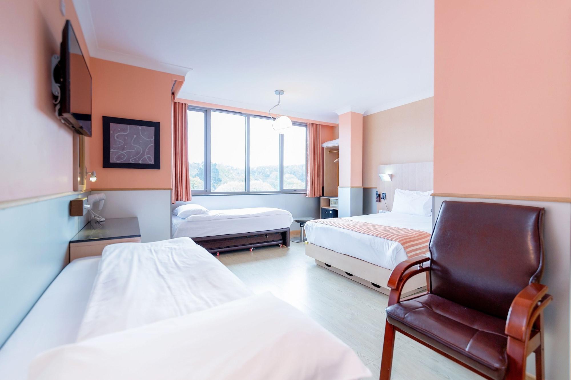 Eurotraveller Hotel - Premier - Harrow Extérieur photo