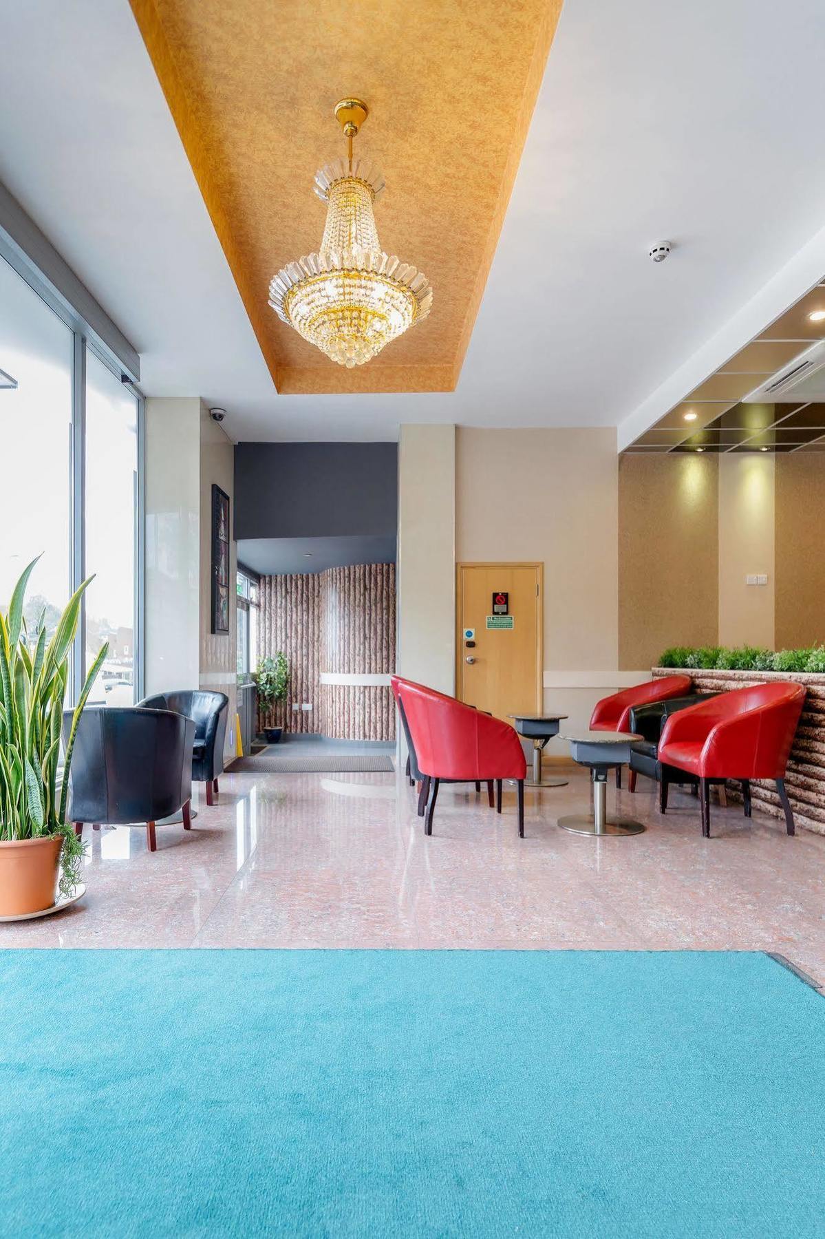 Eurotraveller Hotel - Premier - Harrow Extérieur photo